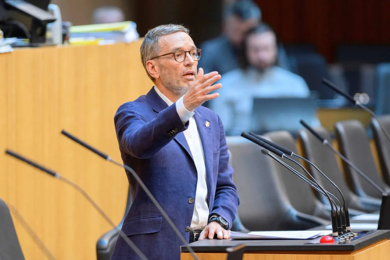 Kickl fordert erneut Verhandlungen zwischen der Ukraine und Russland.