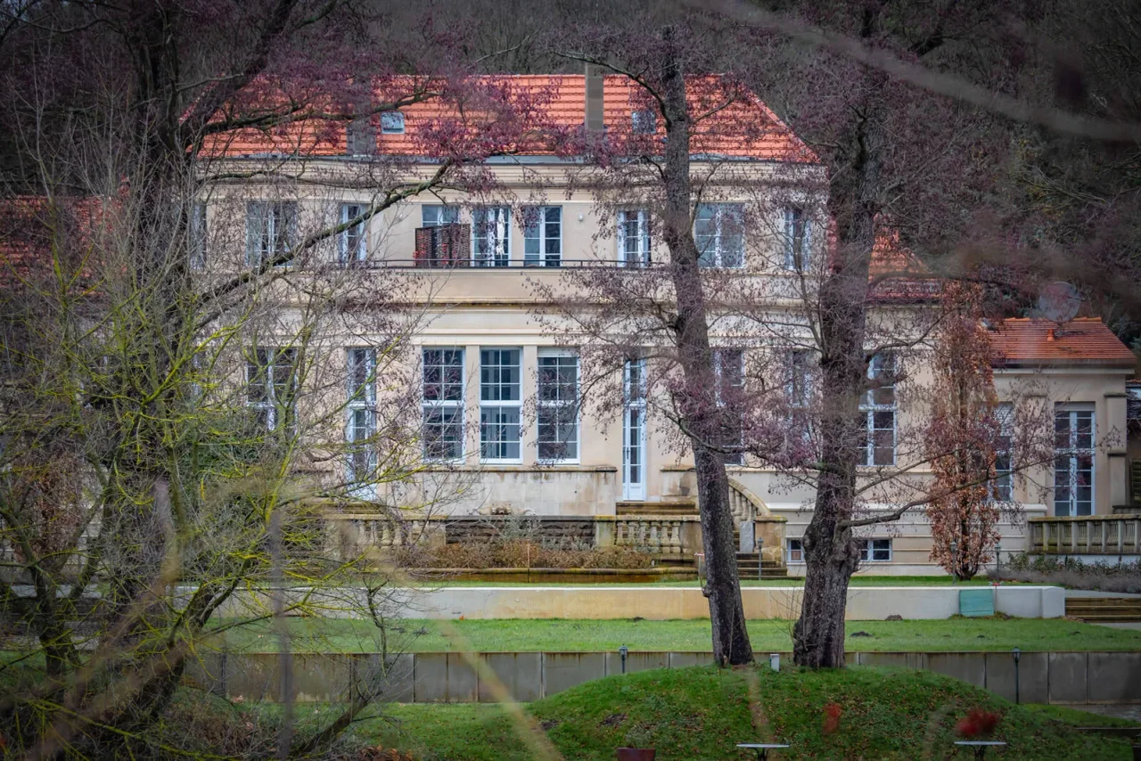 Vergangenes Jahr fand im Landhaus Adlon das sogenannte Geheimtreffen rechter Akteure statt.
