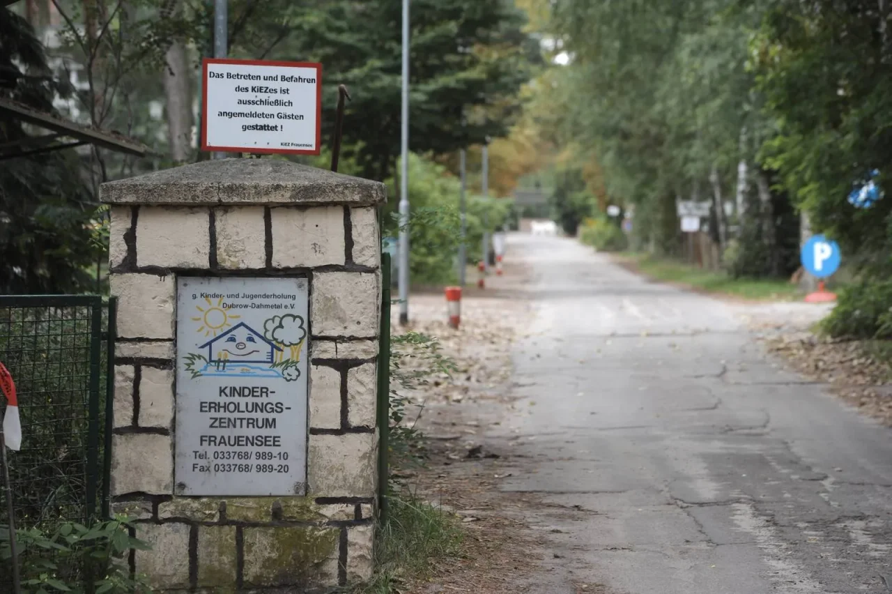 Der Aufenthalt im Ferienlager KIEZ Frauensee musste damals abgebrochen werden.