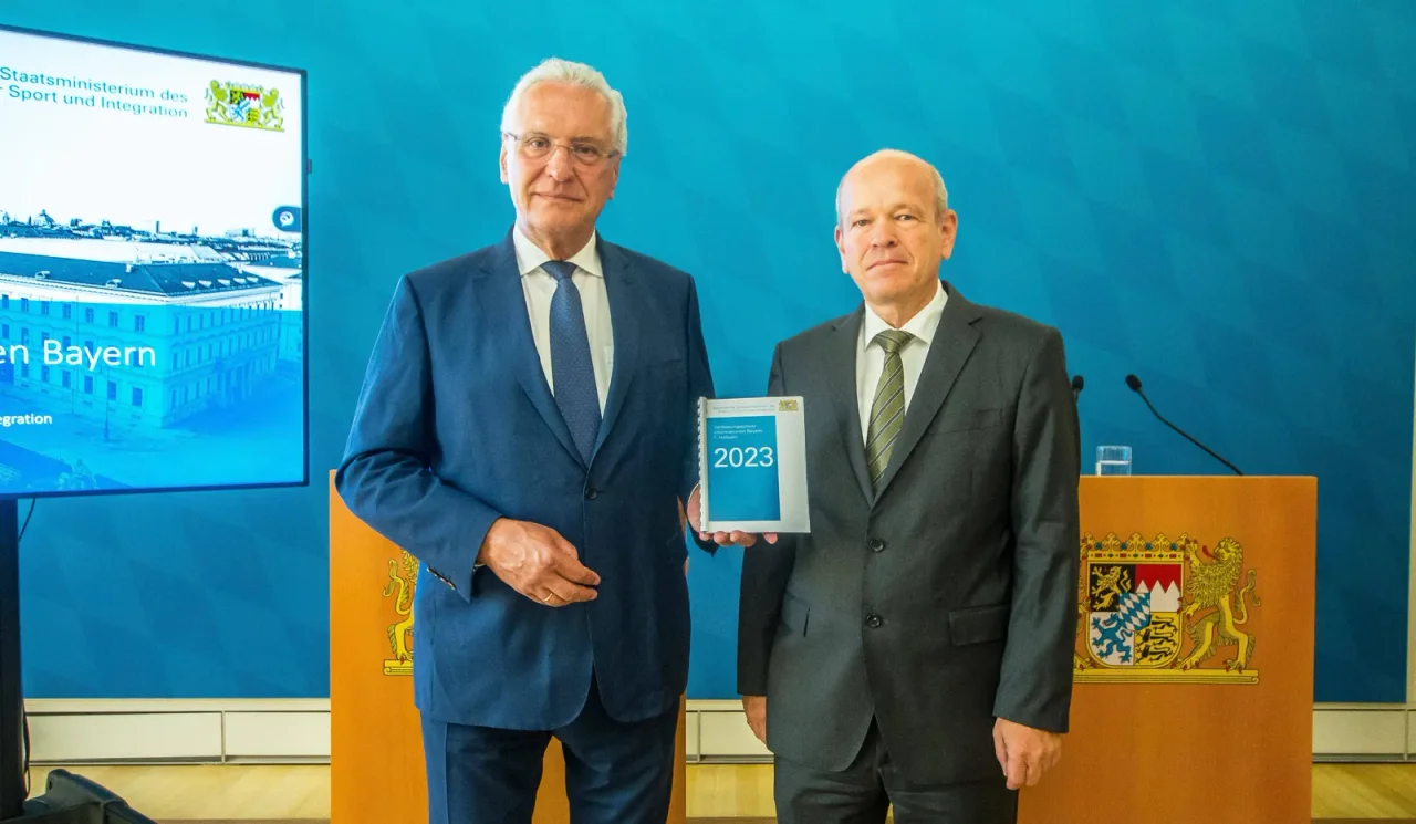 Bayerns Innenminister Joachim Herrmann (CSU) und Verfassungsschutzpräsident Burkhard Körner