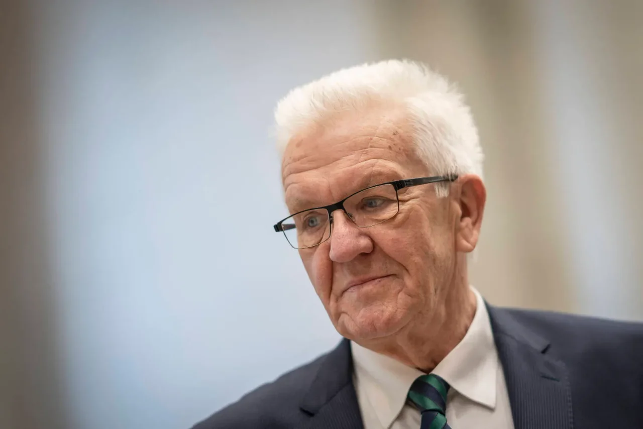 Später irritierte Kretschmann auch mit einer Aussage zu den Kosten.