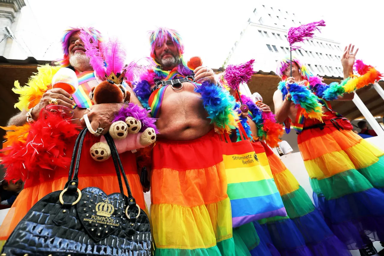 Teilnehmer der CSD-Parade 2023 in Berlin.
