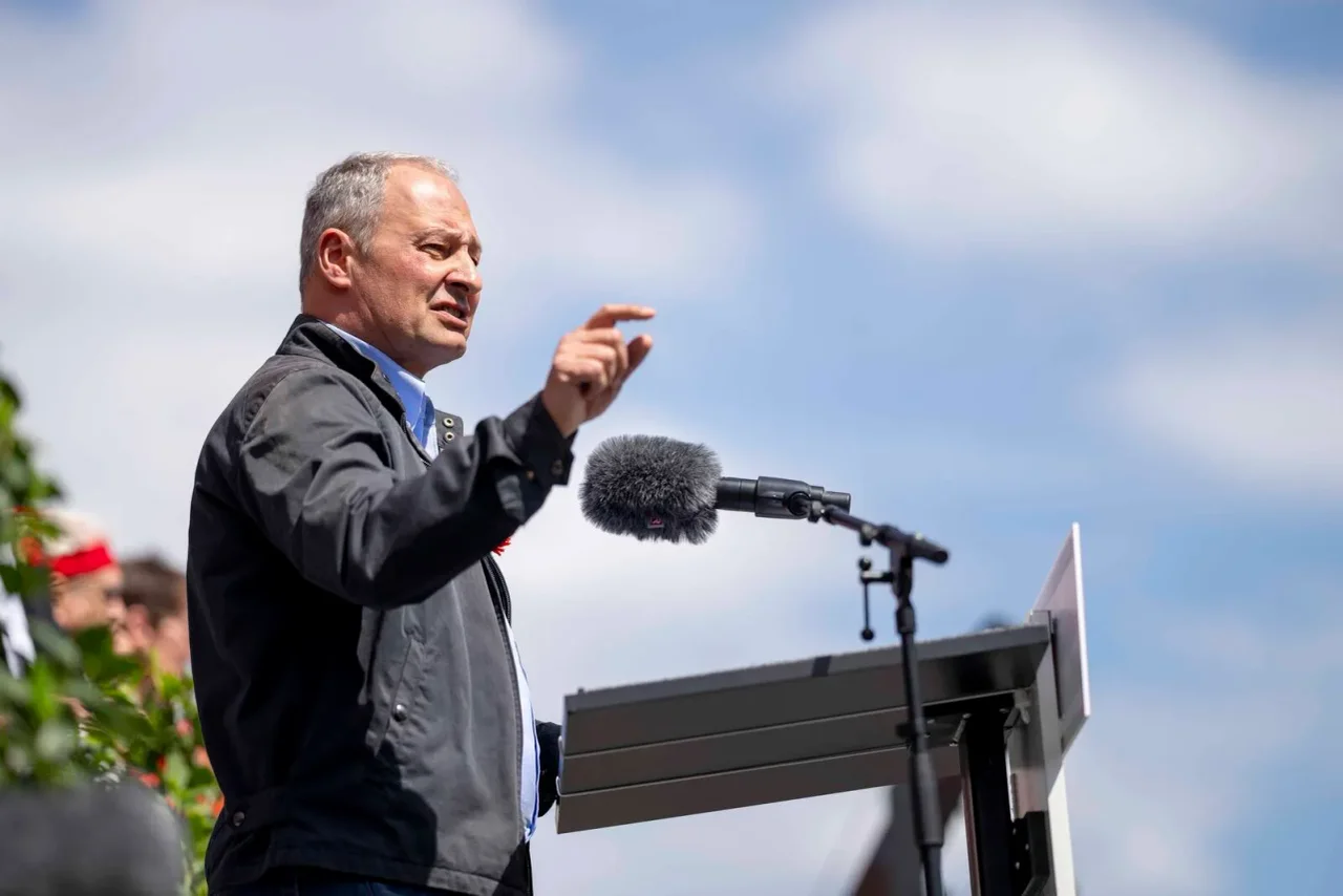 Derzeit ist auf den Webseiten aber immer noch ein Sujet mit Andreas Schieder zu sehen.