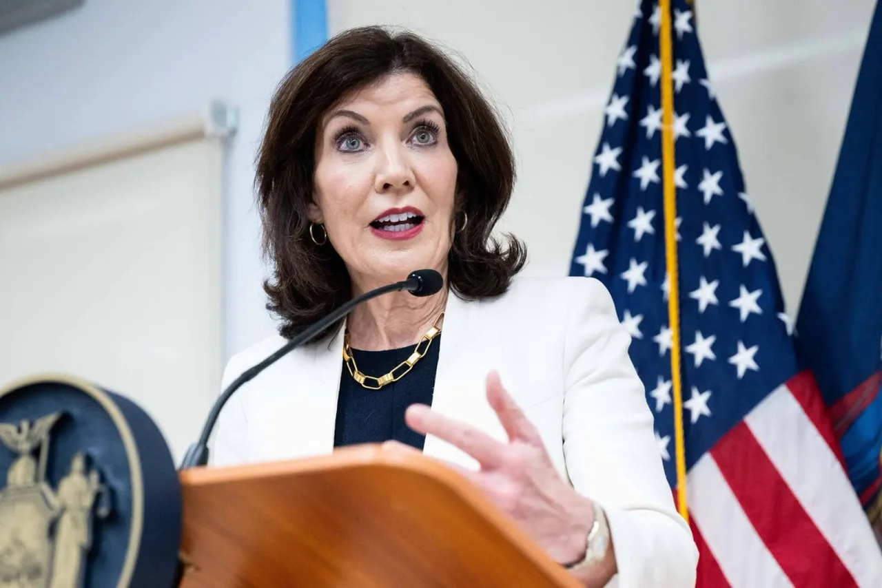 Gouverneurin Kathy Hochul lobte die Beteiligung lokaler Unternehmen, die von Frauen geführt werden.