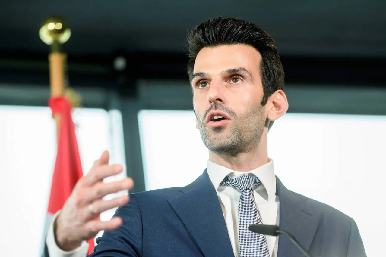 In seiner Rede sprach Landbauer vom Beginn einer „politischen Wende“.