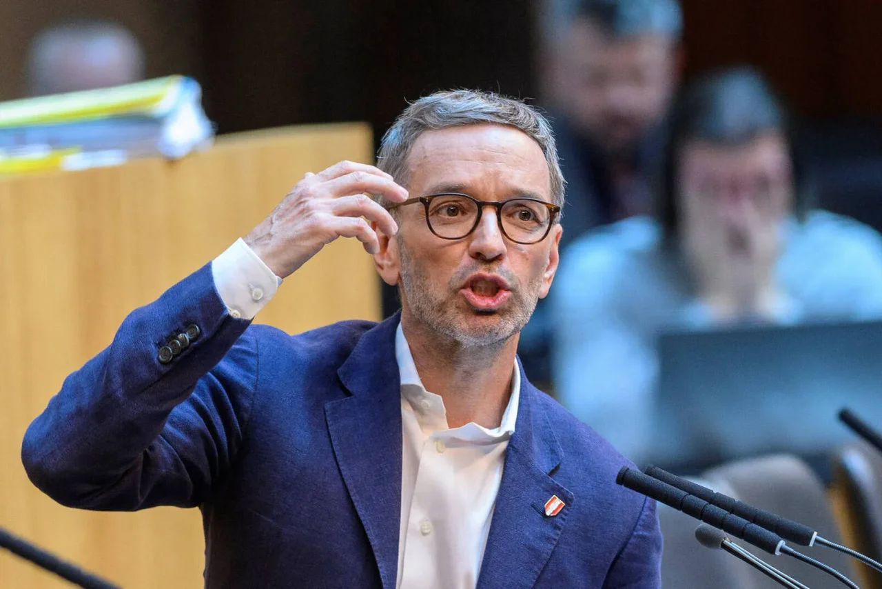 Die Dreistigkeit, mit der die ÖVP die Österreicher für dumm verkaufen wolle, erreiche immer unfassbarere Ausmaße, so Kickl.