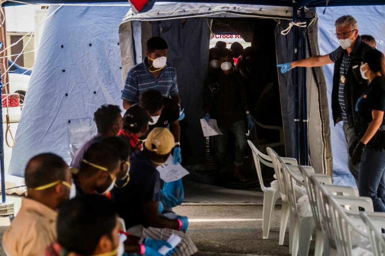 Über die Mittelmeer- und Westbalkanroute kommen nach wie vor viele Migranten nach Europa.