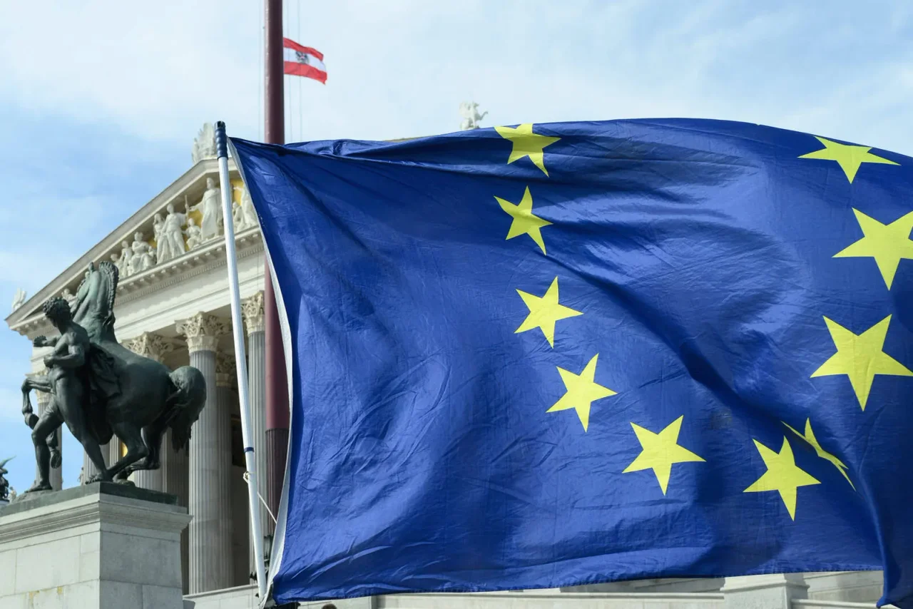 Der Bericht empfiehlt Österreich dringend, die Justiz stärker in Ernennungsprozesse einzubinden.