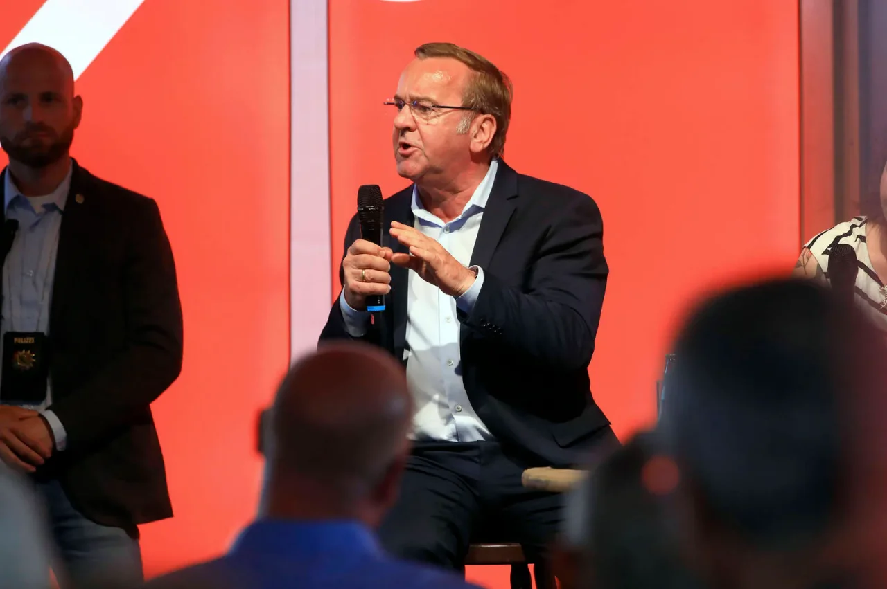 Pistorius sah sich während der Veranstaltung ständigen Angriffen ausgesetzt.