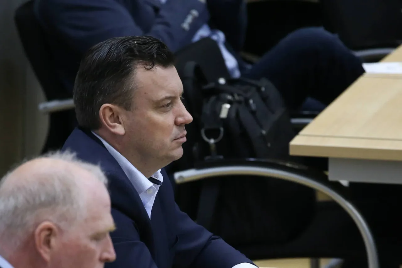 André Schröder wehrt sich gegen die Kritik, die ihm wegen dieses Vorgehens entgegenschlägt.