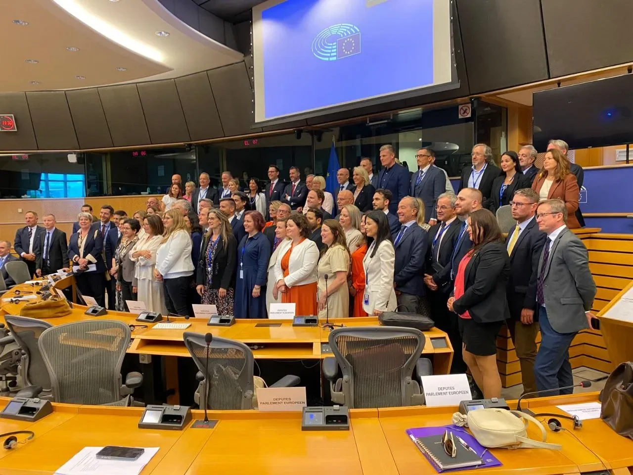 Vertreter der neuen Fraktion in Brüssel.