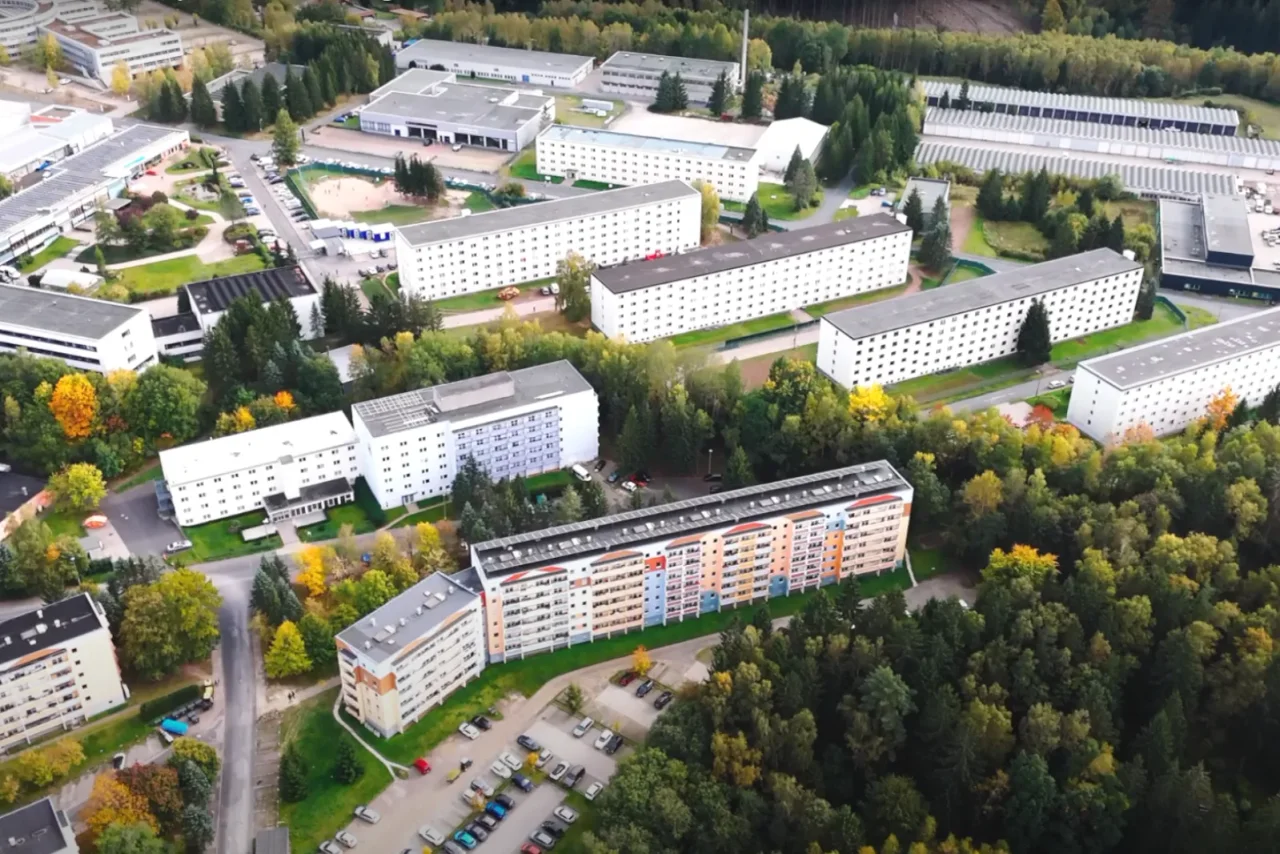 Die Erstaufnahmeeinrichtung auf dem Friedberg in Suhl ist völlig überfüllt.