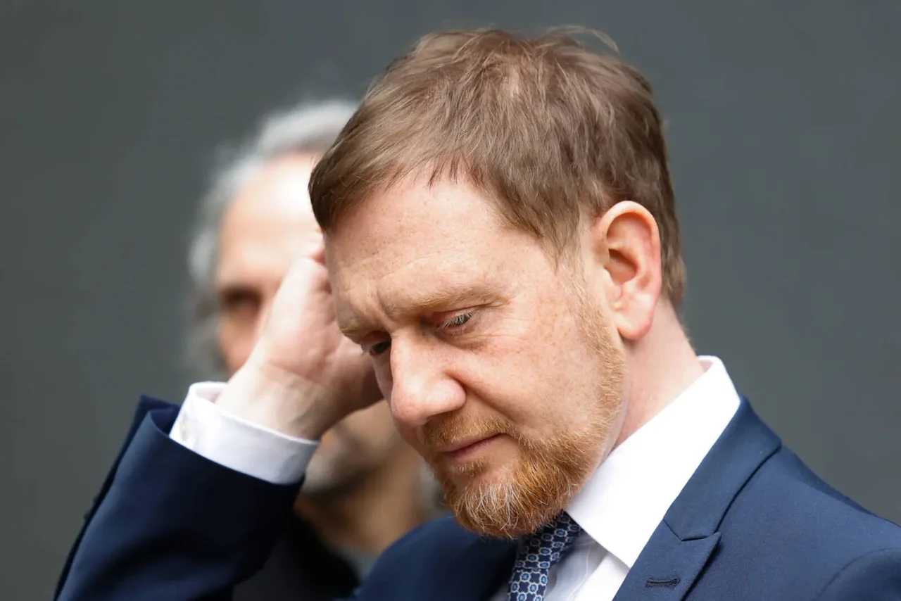 Nach Angaben der sächsischen Staatsregierung stieg die Zahl der Landesbehörden von 80 im Jahr 2018 auf 84 im Jahr 2024.