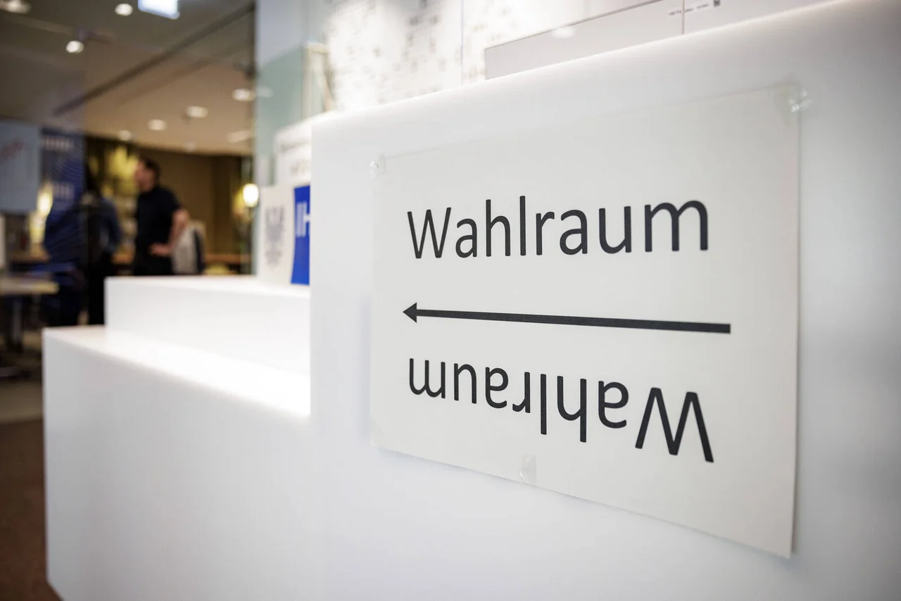 Vertreter der AfD und JA zeigen sich erfreut über die Ergebnisse der U18-Wahl.