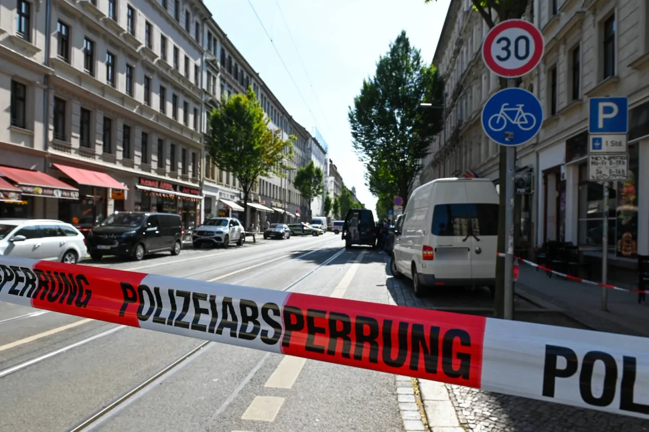 Polizeiabsperrung nach einer Messerattacke in Leipzig. (Symbolbild)