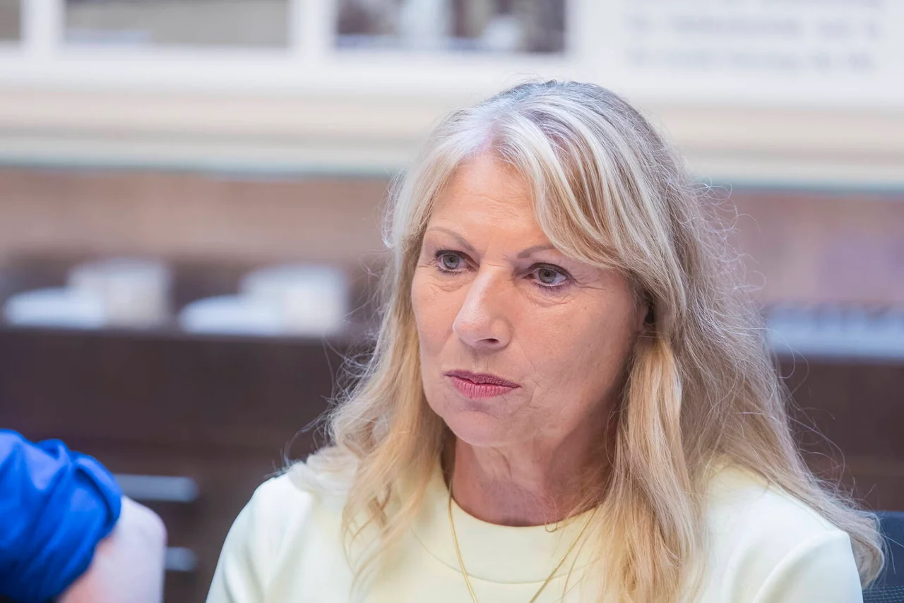 Die AfD kritisiert vor allem Sozialministerin Petra Köpping und Ministerpräsident Michael Kretschmer.