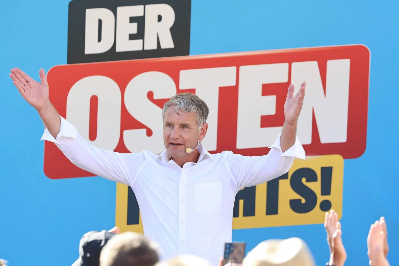 Nicht dem Thüringer Mittelstand habe er „Turbulenzen“ gewünscht, sondern den federführenden Unternehmen der Anti-AfD-Kampagne „Made in Germany – Made by Vielfalt“, wie Höcke nun erklärte.