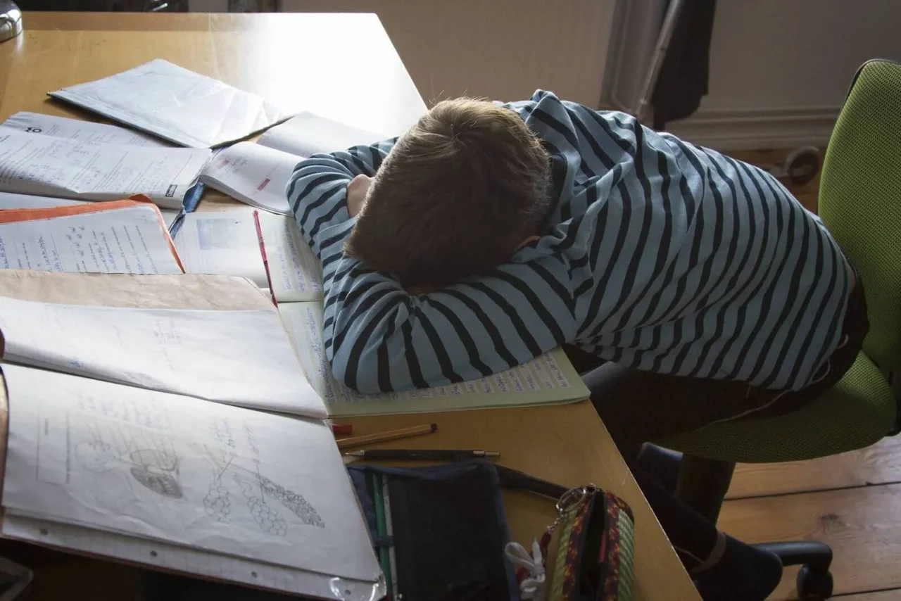 Laut der Studie schläft mehr als ein Drittel der Schüler schlecht.