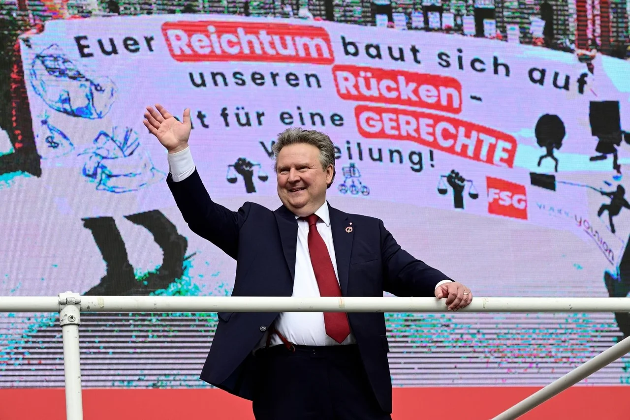 Ludwig beim Tag der Arbeit der SPÖ in Wien.