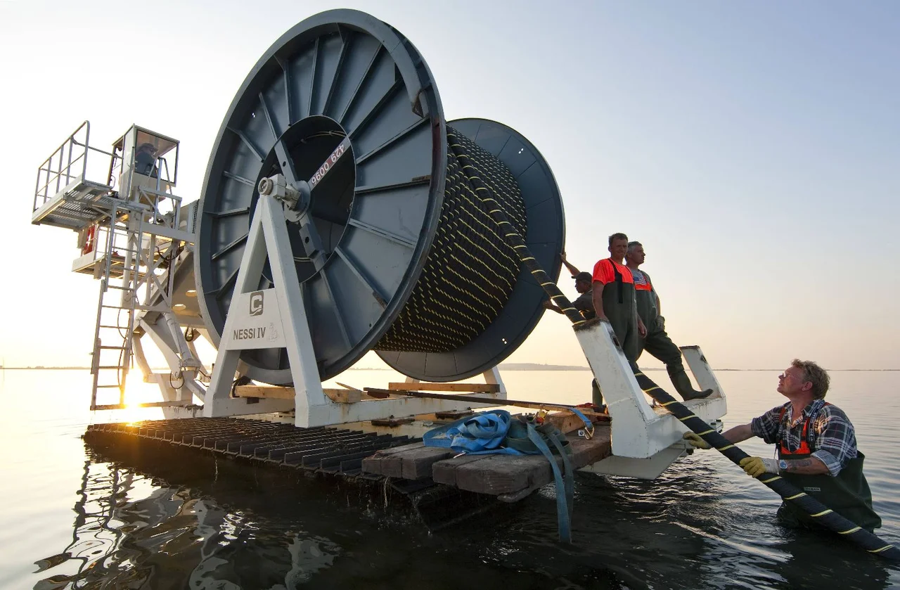 Unterseekabel werden immer wichtiger und sollen nach dem Willen der USA nicht mehr von chinesischen Firmen verlegt werden.