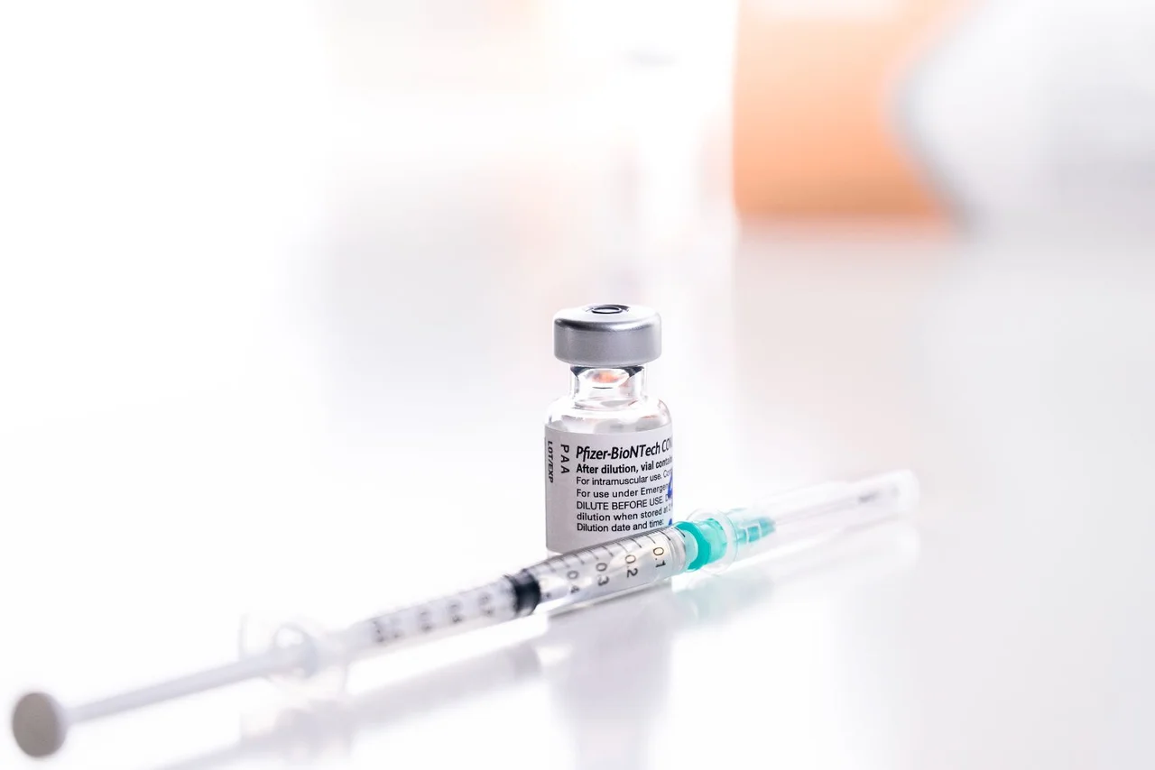 Der Impfstoff von BionTech-Pfizer wurde während der Coronapandemie millionenfach verimpft.