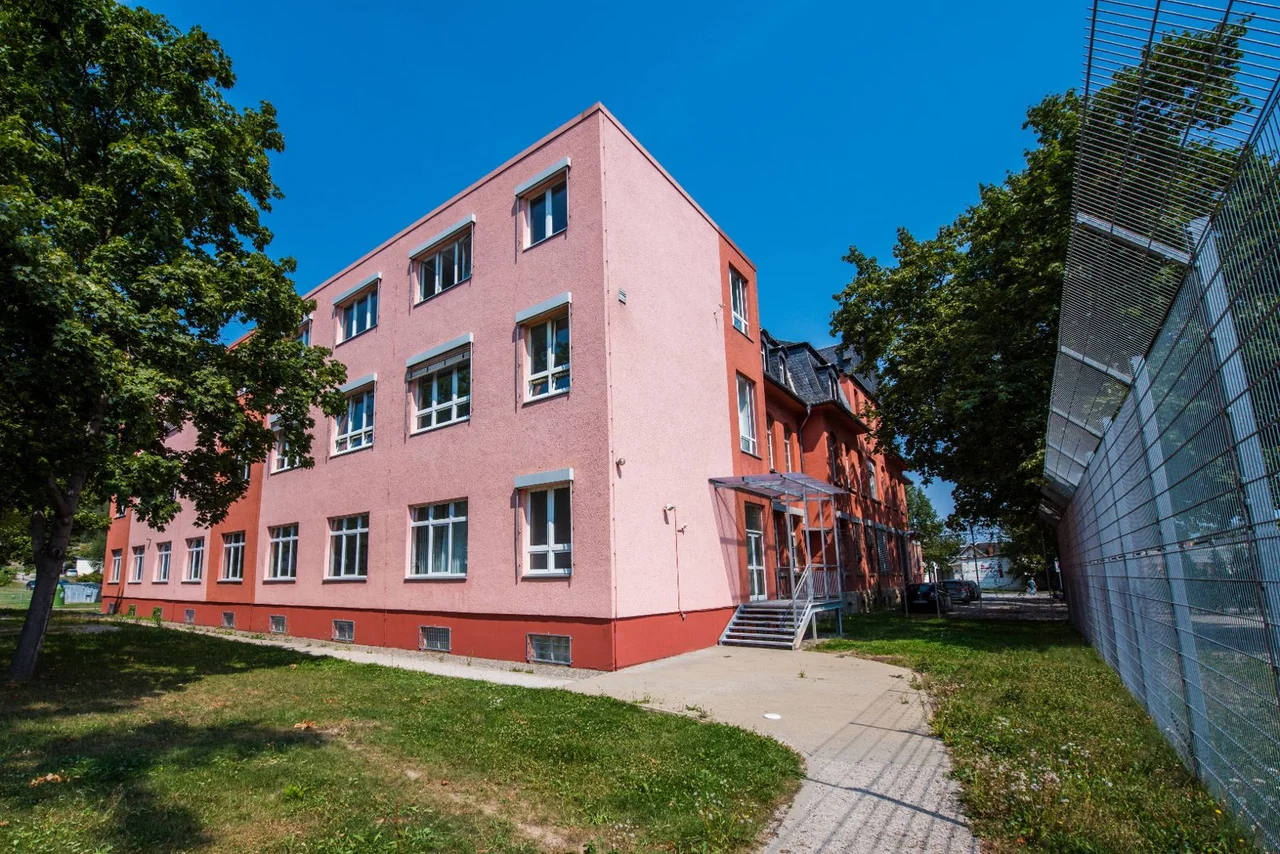 Das ehemalige Krankenhaus im thüringischen Rudolstadt dient seit mehreren Jahren als Asylbewerberunterkunft.