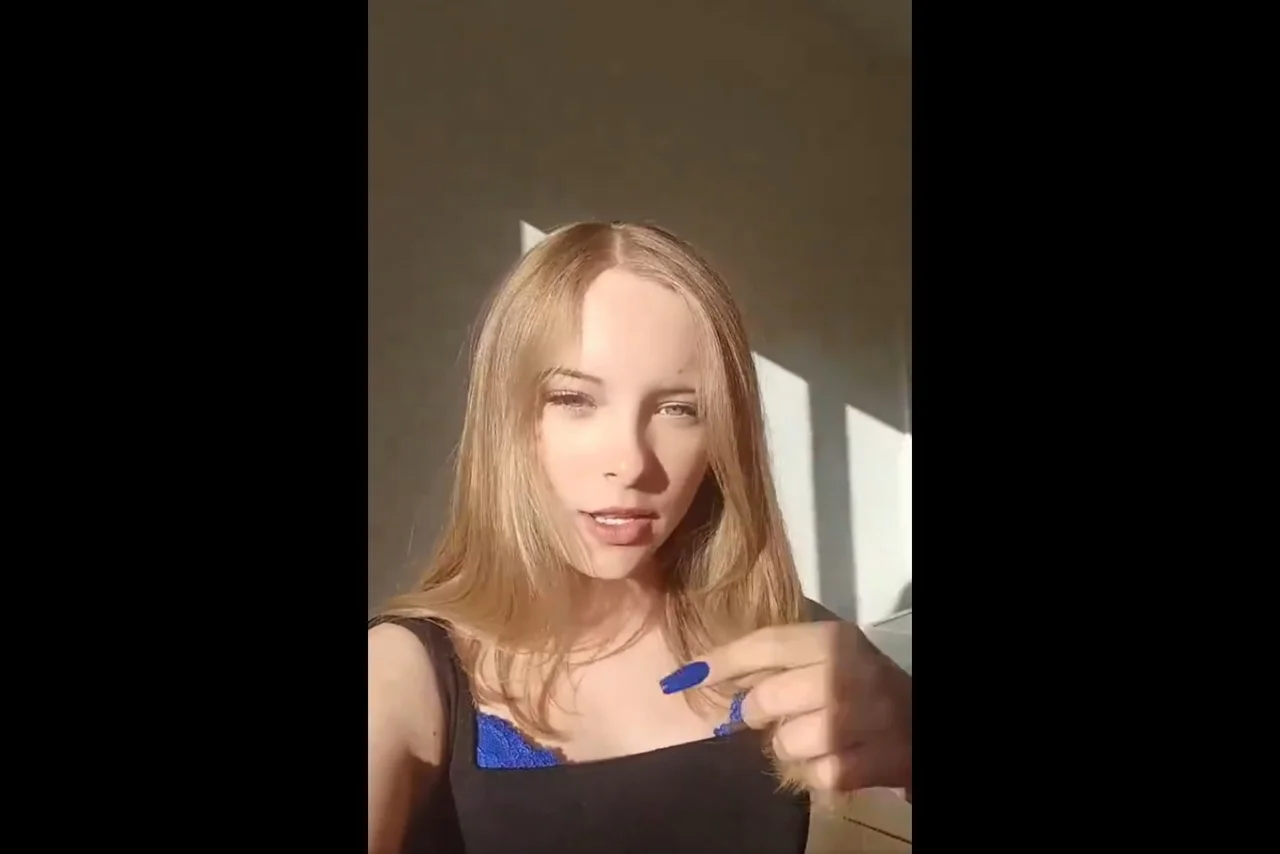 Die Videos der tanzenden Frauen schwappen von TikTok auch auf andere Plattformen wie Instagram oder X über.