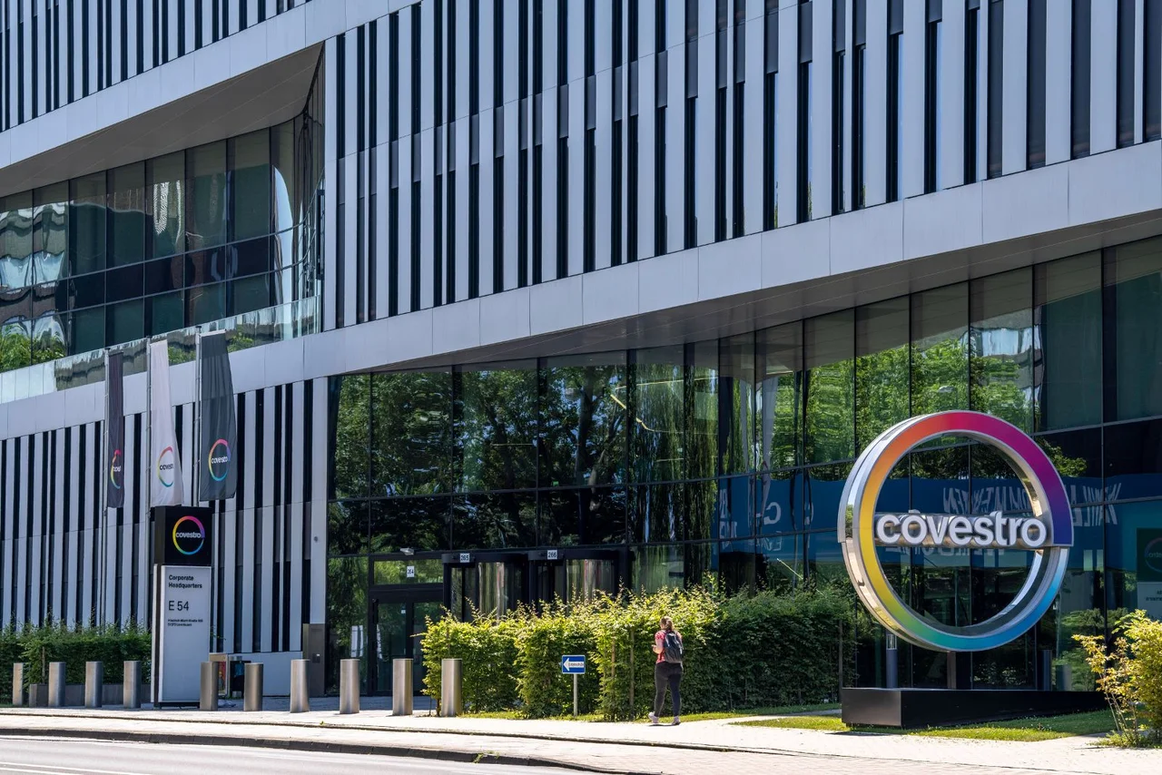 Covestro stellt Vorprodukte für verschiedene Branchen her.