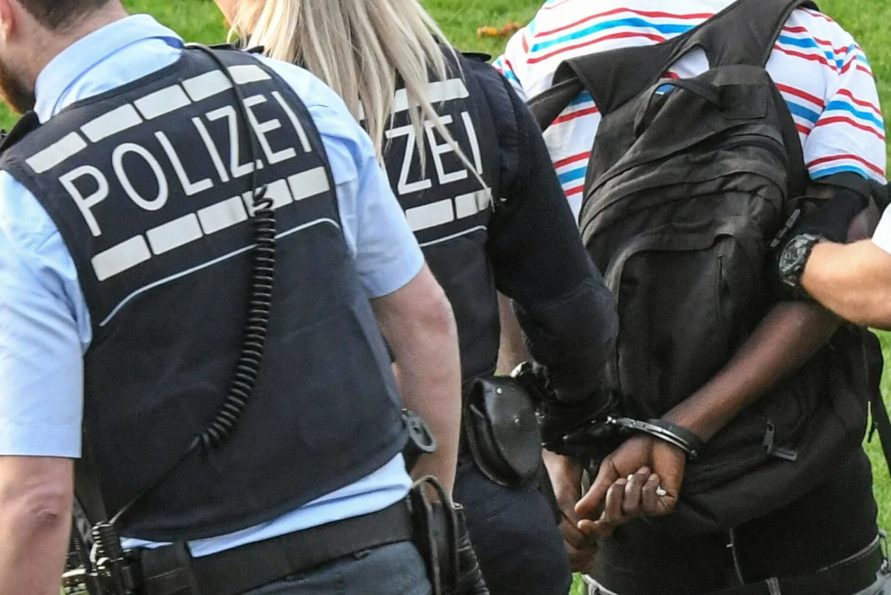 Algerische und marokkanische Straftäter weisen in Hessen unter anderem bei Tötungsdelikten und Sexualdelikten die höchste Quote auf.