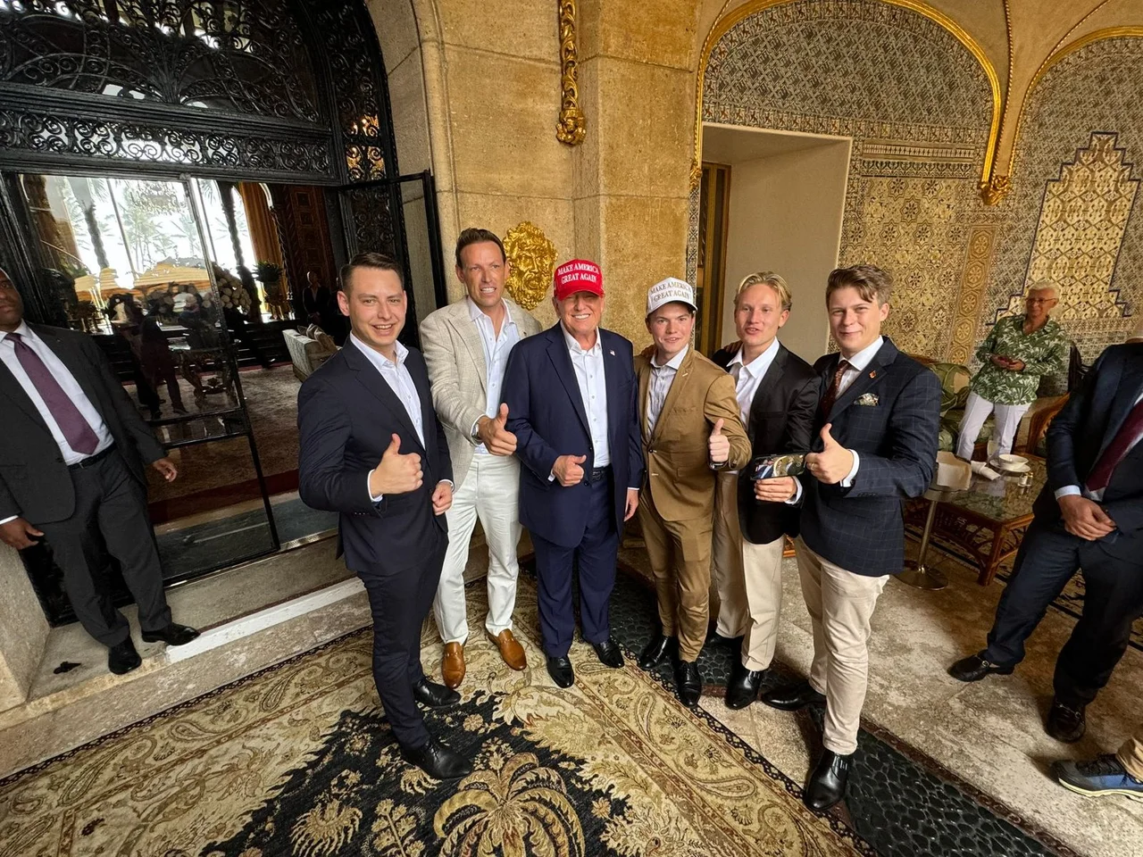 Die Gruppe traf in Mar-a-Lago auf den späteren Wahlsieger Trump.