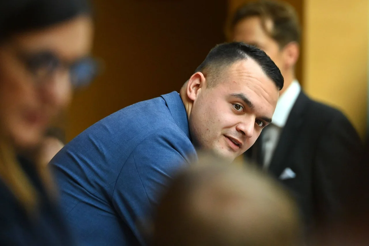 Schmid wird seit Mai 2024 vom Verfassungsschutz beobachtet. Dagegen wehrt er sich jetzt.