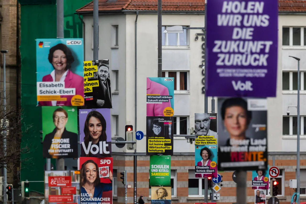 In Deutschland hängen bereits die Wahlplakate der Parteien für die kommende Bundestagswahl im Februar.