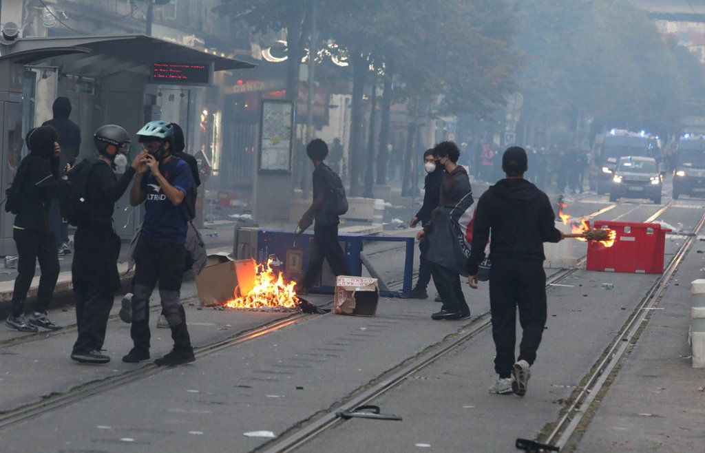 Krawalle in Nizza: Jeder dritte Festgenommene Ausländer