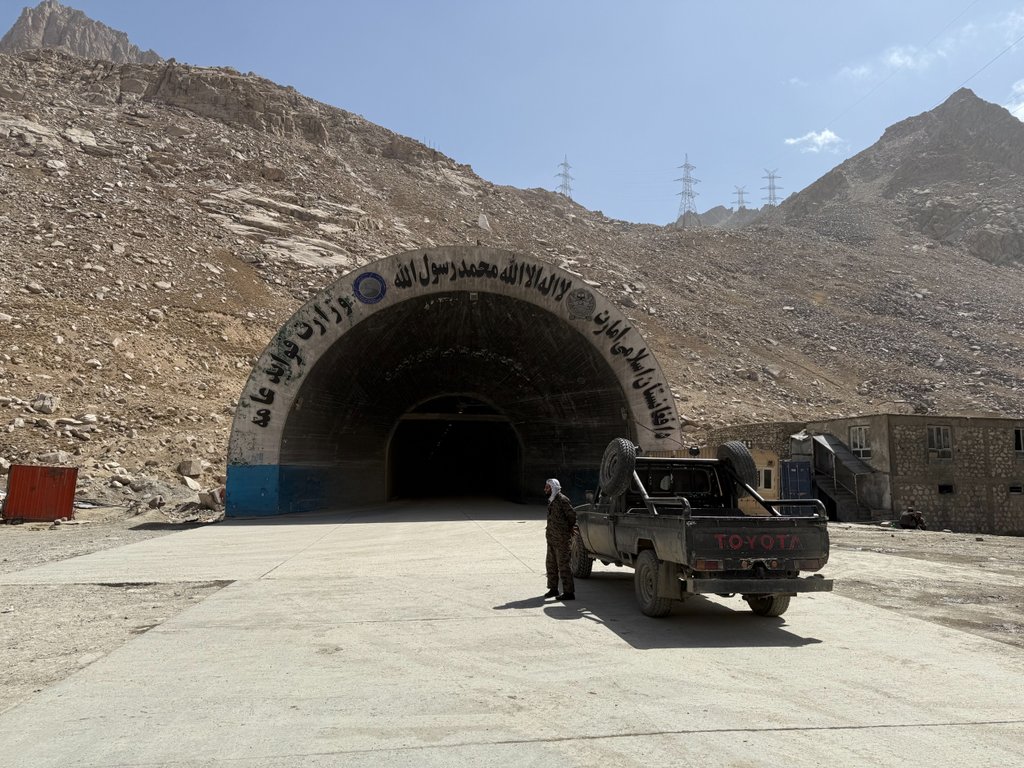 Über den Hindukusch und zurück: Eine Reise durch Afghanistan